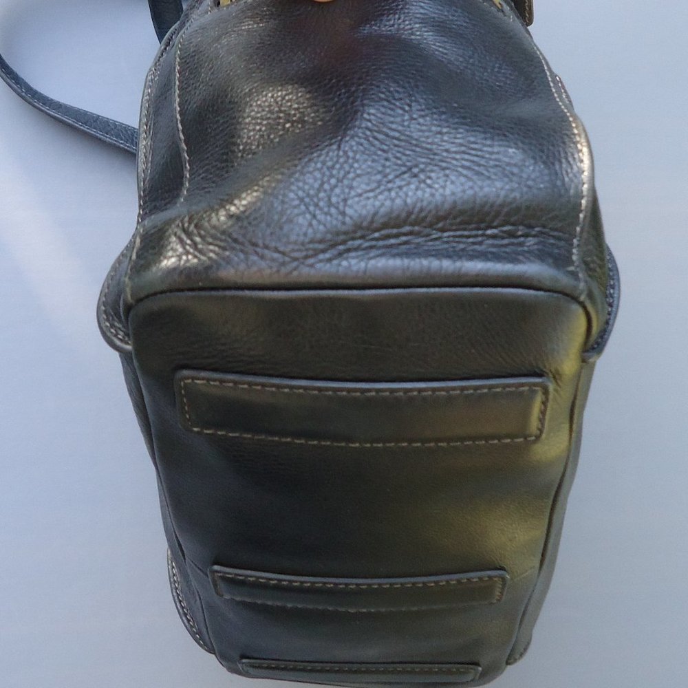 Fossil Issue No 1954 Full Grain Leather Purse. - image 7